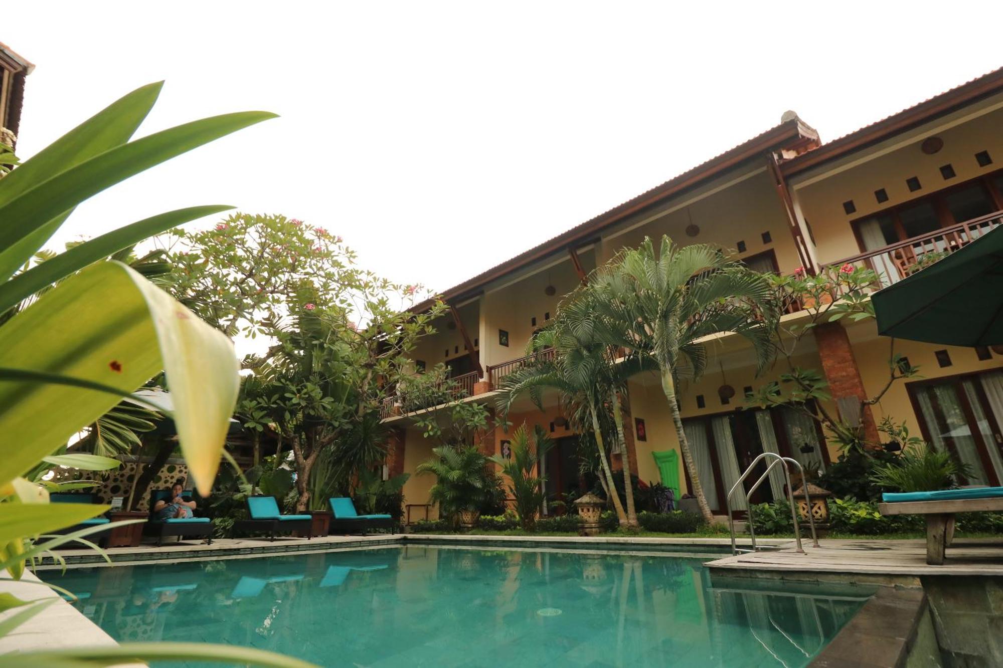 Mina Pelasa Hotel Legian  Exterior photo